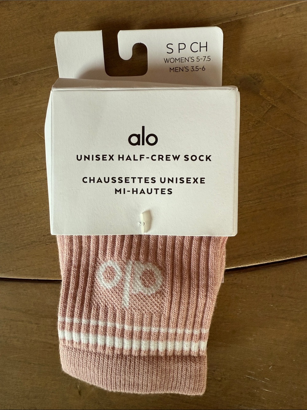 ALO Yoga Unisex Half-Crew Socks in Blush Pink - women’s size 5 - 7.5